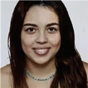 Profesora de todas las materias para niños de educación primaria